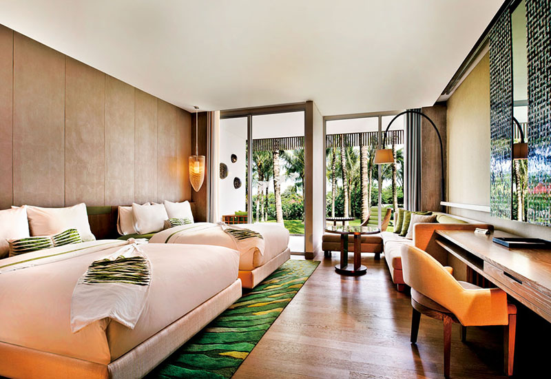 �Ƶ�ͷ��Ҿߣ������Ƿ��