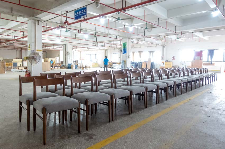 ѡ����լ�����Ҿ�ʱҪ�������ڼҾ�ɫ�ʴ���