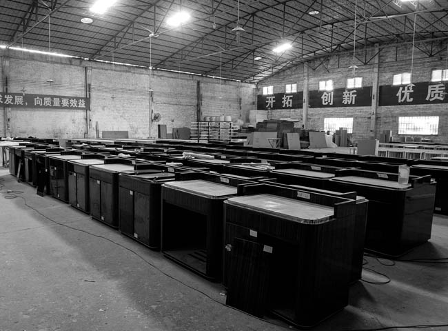 ������չ��ɫ�����Ƶ�Ҿ�