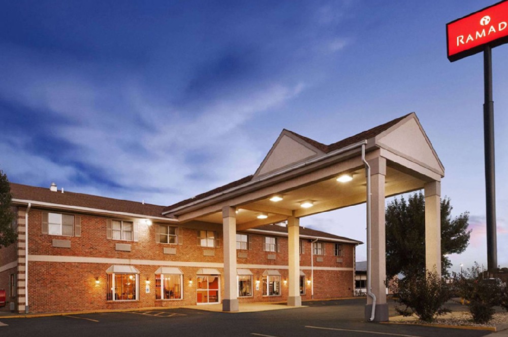 Ramada  Hotel�ճǻ�����